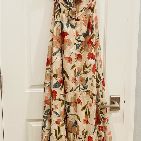ASTR THE LABEL Cream floral dress M - Picture 9 of 10